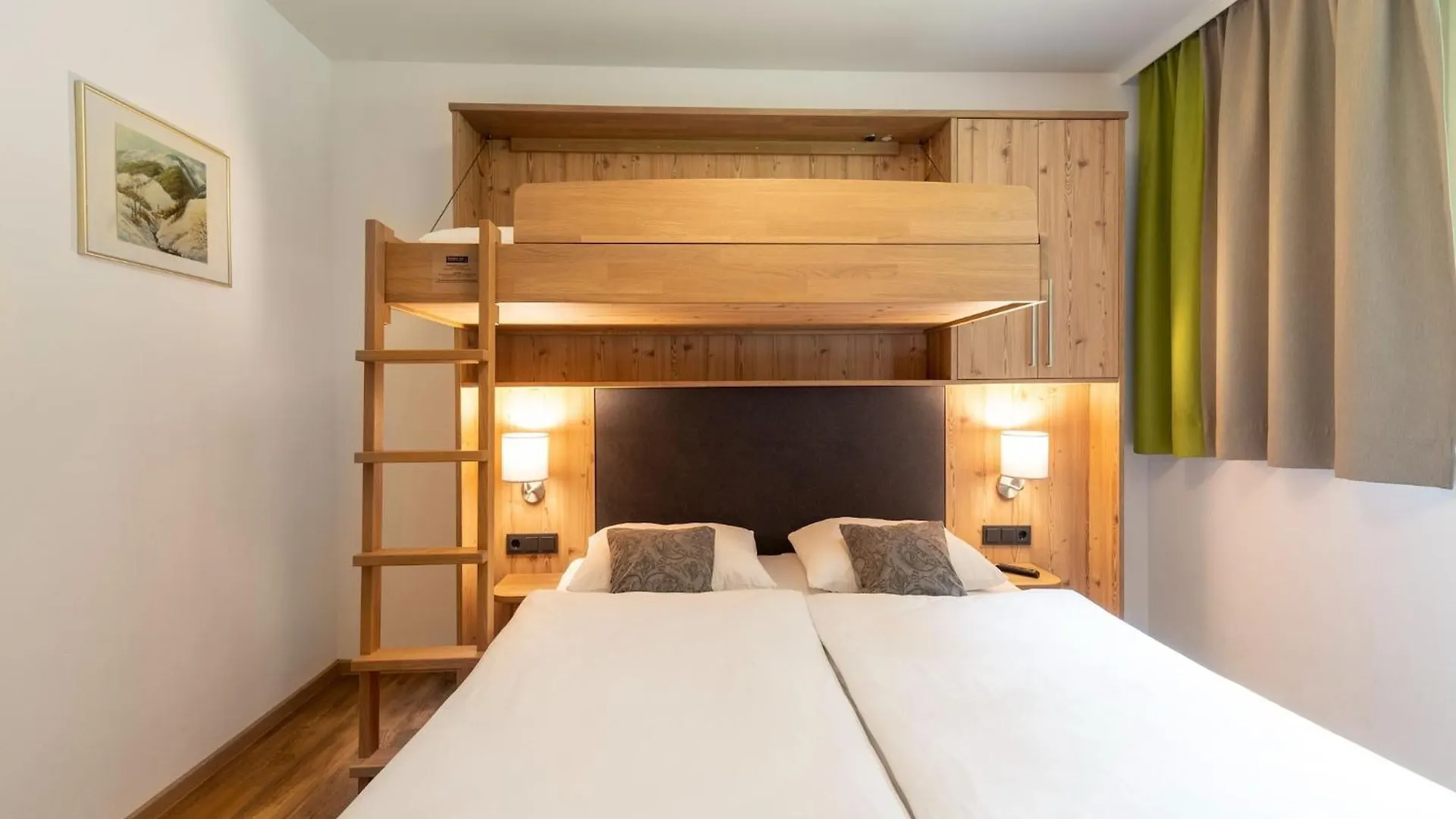 Luxury Chalet In Saalbach Hinterglemm With Sauna